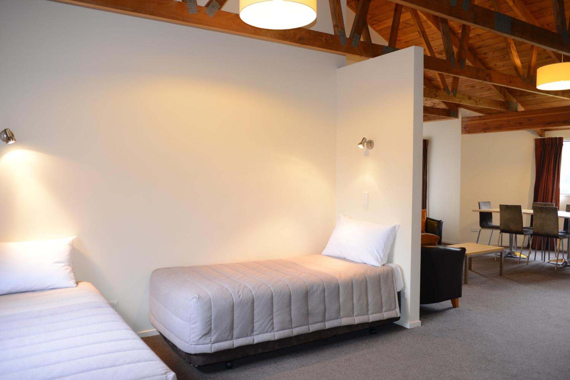 The Hobbit Motorlodge Ohakune Exterior photo