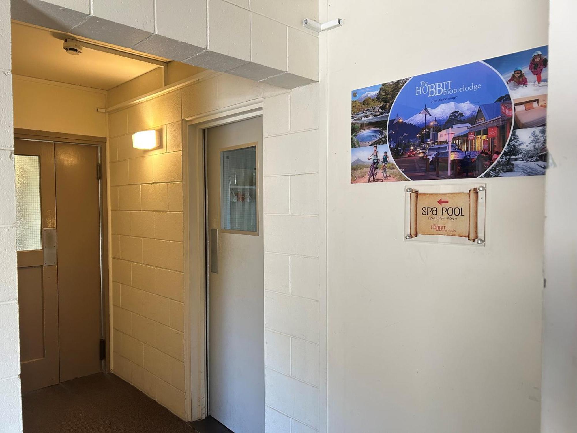 The Hobbit Motorlodge Ohakune Exterior photo