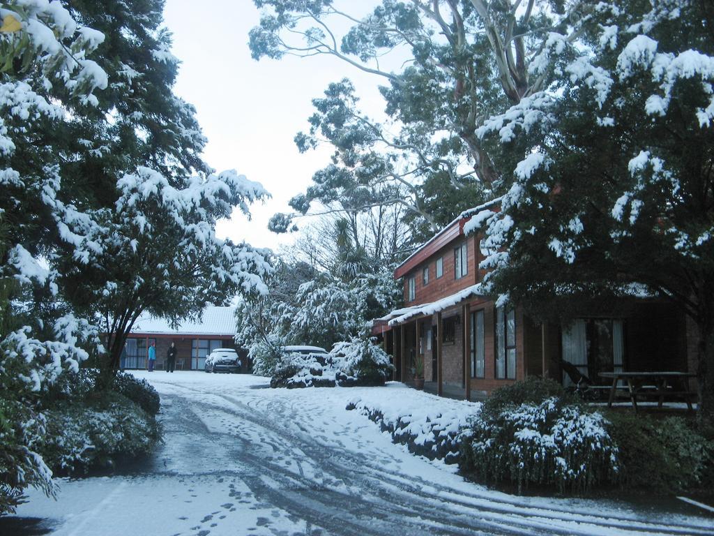 The Hobbit Motorlodge Ohakune Exterior photo